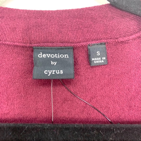 Devotion By Cyrus Ribbed Sleeve Cozy Cardigan - Picture 3 of 14